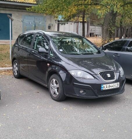 Черный Сеат Altea XL, объемом двигателя 1.8 л и пробегом 210 тыс. км за 7450 $, фото 1 на Automoto.ua