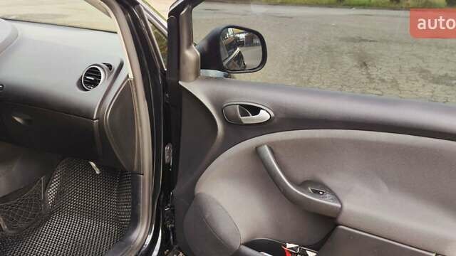 Черный Сеат Altea XL, объемом двигателя 1.6 л и пробегом 227 тыс. км за 7950 $, фото 15 на Automoto.ua