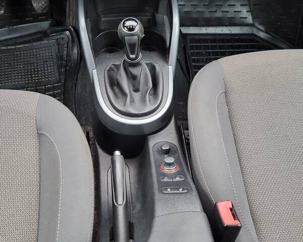 Черный Сеат Altea XL, объемом двигателя 2 л и пробегом 271 тыс. км за 9600 $, фото 29 на Automoto.ua