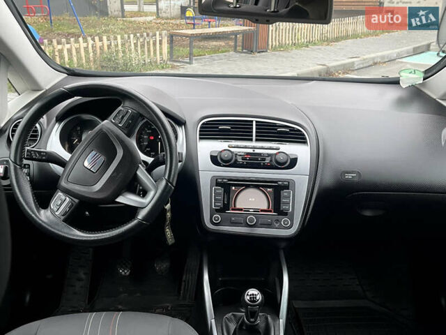 Черный Сеат Altea XL, объемом двигателя 1.6 л и пробегом 236 тыс. км за 8199 $, фото 22 на Automoto.ua