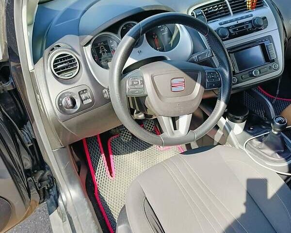 Чорний Сеат Altea XL, об'ємом двигуна 1.6 л та пробігом 265 тис. км за 7000 $, фото 2 на Automoto.ua