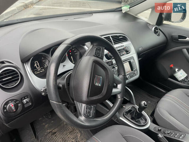 Черный Сеат Altea XL, объемом двигателя 1.6 л и пробегом 236 тыс. км за 8199 $, фото 23 на Automoto.ua