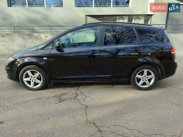 Черный Сеат Altea XL, объемом двигателя 1.6 л и пробегом 205 тыс. км за 6400 $, фото 2 на Automoto.ua