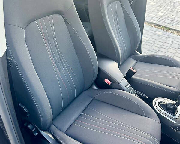 Черный Сеат Altea XL, объемом двигателя 1.6 л и пробегом 194 тыс. км за 9500 $, фото 18 на Automoto.ua