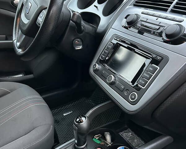 Черный Сеат Altea XL, объемом двигателя 2 л и пробегом 286 тыс. км за 7900 $, фото 8 на Automoto.ua