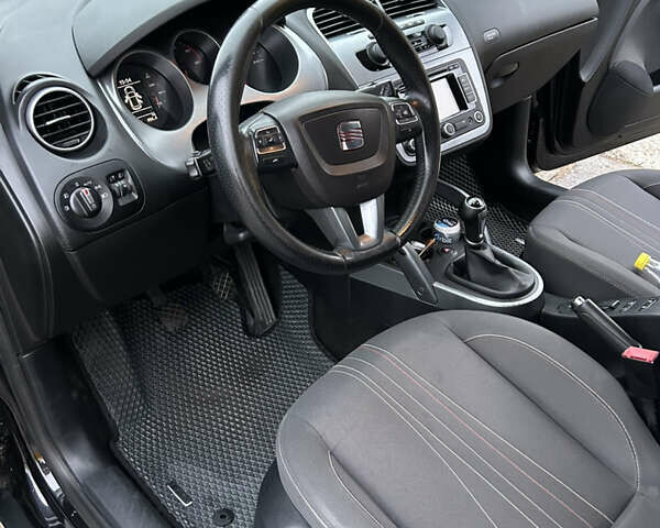 Черный Сеат Altea XL, объемом двигателя 2 л и пробегом 286 тыс. км за 7900 $, фото 11 на Automoto.ua