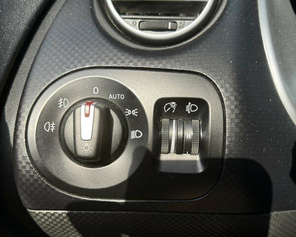 Черный Сеат Altea XL, объемом двигателя 2 л и пробегом 173 тыс. км за 9200 $, фото 2 на Automoto.ua