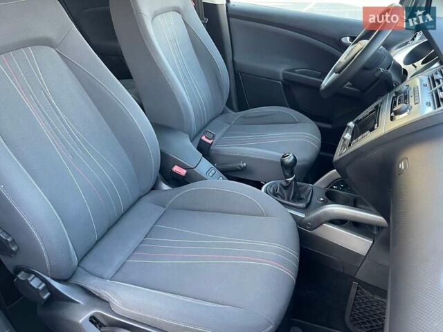 Чорний Сеат Altea XL, об'ємом двигуна 2 л та пробігом 232 тис. км за 8650 $, фото 36 на Automoto.ua