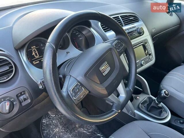 Чорний Сеат Altea XL, об'ємом двигуна 2 л та пробігом 232 тис. км за 8650 $, фото 20 на Automoto.ua