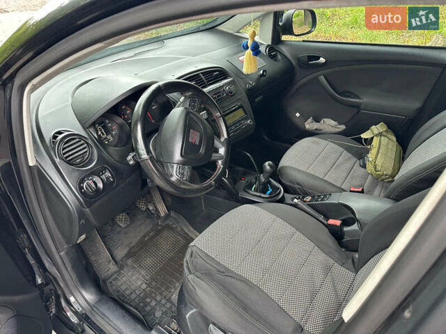 Черный Сеат Altea XL, объемом двигателя 1.6 л и пробегом 300 тыс. км за 6600 $, фото 6 на Automoto.ua