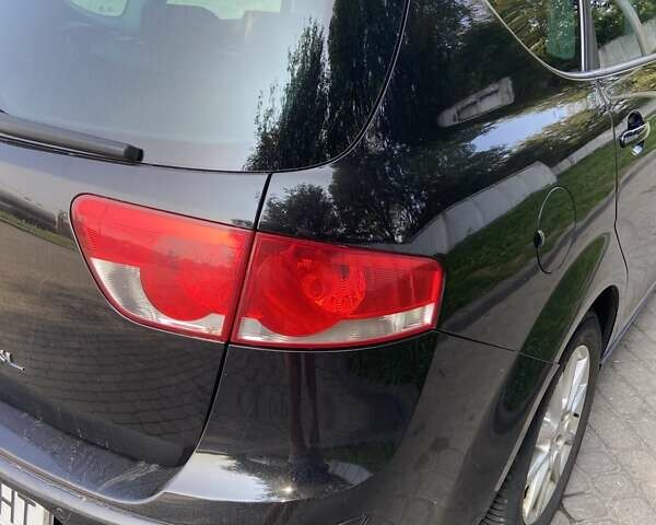 Черный Сеат Altea XL, объемом двигателя 1.6 л и пробегом 294 тыс. км за 10500 $, фото 3 на Automoto.ua