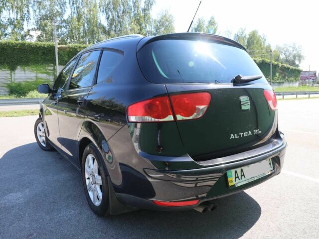 Чорний Сеат Altea XL, об'ємом двигуна 2 л та пробігом 152 тис. км за 6000 $, фото 4 на Automoto.ua