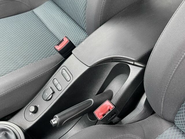 Сеат Altea XL 2009 в Луцке на Automoto.ua Черный Сеат Altea XL, объемом двигателя 1.6 л и пробегом 230 тыс. км за 6200 $, фото 7 на Automoto.ua