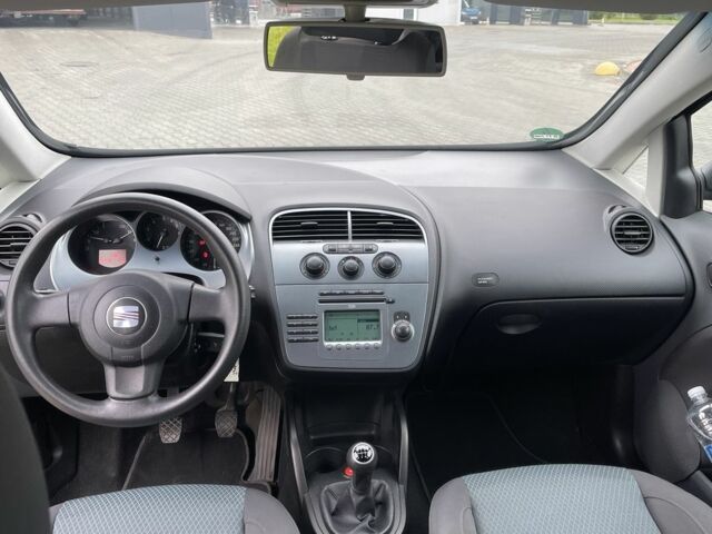 Сеат Altea XL 2009 в Луцке на Automoto.ua Черный Сеат Altea XL, объемом двигателя 1.6 л и пробегом 230 тыс. км за 6200 $, фото 6 на Automoto.ua