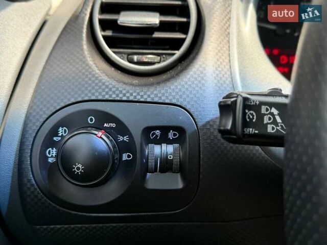 Сеат Altea XL 2007 в Кривом Роге на Automoto.ua Красный Сеат Altea XL, объемом двигателя 1.8 л и пробегом 195 тыс. км за 5900 $, фото 24 на Automoto.ua