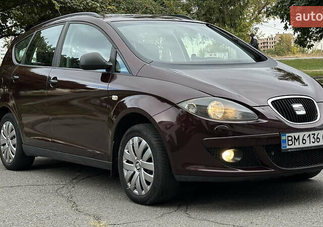 Красный Сеат Altea XL, объемом двигателя 1.6 л и пробегом 142 тыс. км за 4777 $, фото 7 на Automoto.ua