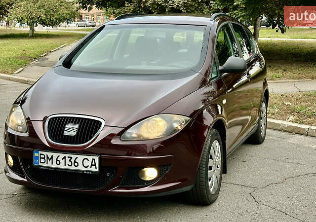 Красный Сеат Altea XL, объемом двигателя 1.6 л и пробегом 142 тыс. км за 4777 $, фото 2 на Automoto.ua