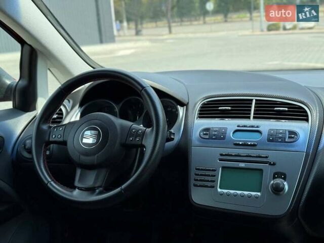 Червоний Сеат Altea XL, об'ємом двигуна 1.8 л та пробігом 195 тис. км за 5900 $, фото 21 на Automoto.ua