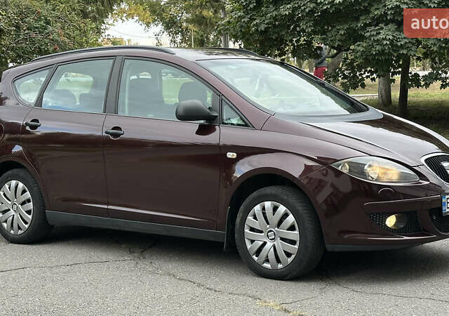 Красный Сеат Altea XL, объемом двигателя 1.6 л и пробегом 142 тыс. км за 4777 $, фото 8 на Automoto.ua