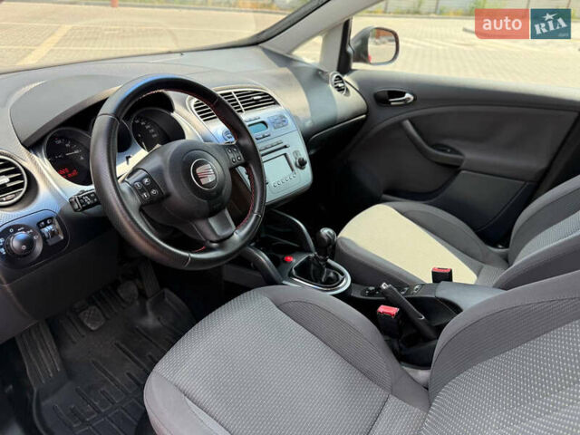 Красный Сеат Altea XL, объемом двигателя 1.8 л и пробегом 195 тыс. км за 5000 $, фото 12 на Automoto.ua