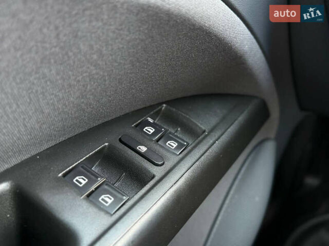 Красный Сеат Altea XL, объемом двигателя 1.8 л и пробегом 195 тыс. км за 5000 $, фото 25 на Automoto.ua