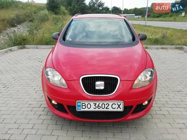 Красный Сеат Altea XL, объемом двигателя 1.6 л и пробегом 322 тыс. км за 5299 $, фото 3 на Automoto.ua