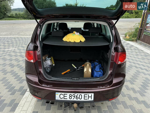 Червоний Сеат Altea XL, об'ємом двигуна 1.98 л та пробігом 280 тис. км за 6900 $, фото 2 на Automoto.ua