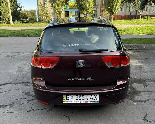 Сеат Altea XL 2008 у Хмельницькому на Automoto.ua Червоний Сеат Altea XL, об'ємом двигуна 1.6 л та пробігом 290 тис. км за 6200 $, фото 3 на Automoto.ua