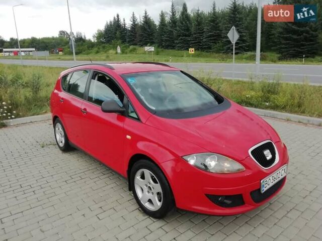 Красный Сеат Altea XL, объемом двигателя 1.6 л и пробегом 322 тыс. км за 5299 $, фото 16 на Automoto.ua