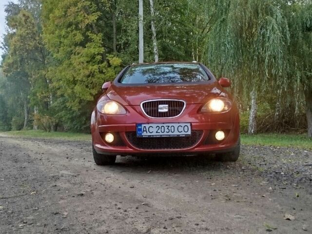 Красный Сеат Altea XL, объемом двигателя 1.4 л и пробегом 275 тыс. км за 5500 $, фото 6 на Automoto.ua