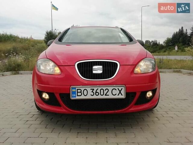 Красный Сеат Altea XL, объемом двигателя 1.6 л и пробегом 322 тыс. км за 5299 $, фото 2 на Automoto.ua