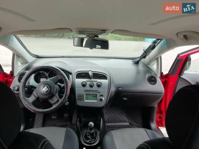 Красный Сеат Altea XL, объемом двигателя 1.6 л и пробегом 322 тыс. км за 5299 $, фото 25 на Automoto.ua