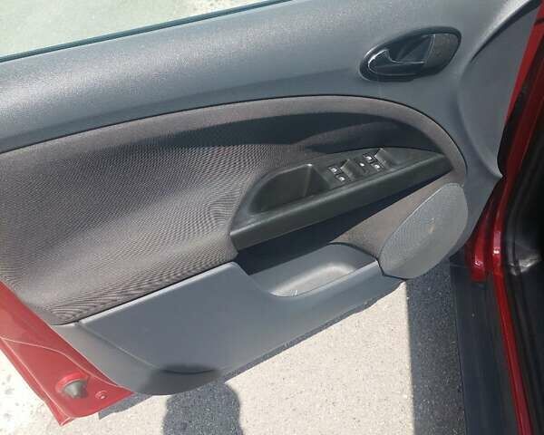 Красный Сеат Altea XL, объемом двигателя 1.6 л и пробегом 272 тыс. км за 4900 $, фото 16 на Automoto.ua