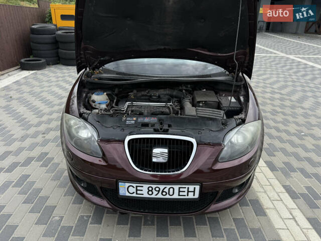 Червоний Сеат Altea XL, об'ємом двигуна 1.98 л та пробігом 280 тис. км за 6900 $, фото 1 на Automoto.ua