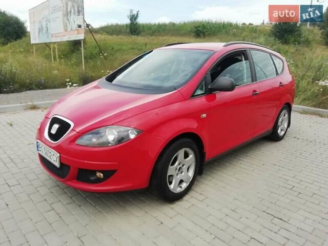Красный Сеат Altea XL, объемом двигателя 1.6 л и пробегом 322 тыс. км за 5299 $, фото 6 на Automoto.ua