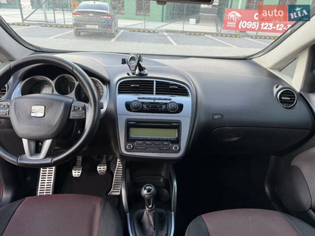 Красный Сеат Altea XL, объемом двигателя 1.39 л и пробегом 199 тыс. км за 5999 $, фото 26 на Automoto.ua