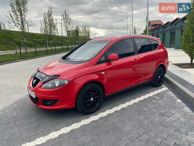 Красный Сеат Altea XL, объемом двигателя 1.39 л и пробегом 196 тыс. км за 6999 $, фото 7 на Automoto.ua