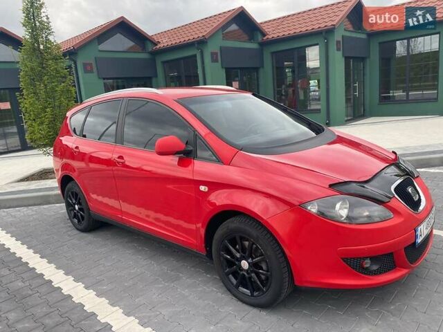 Красный Сеат Altea XL, объемом двигателя 1.39 л и пробегом 196 тыс. км за 6999 $, фото 1 на Automoto.ua