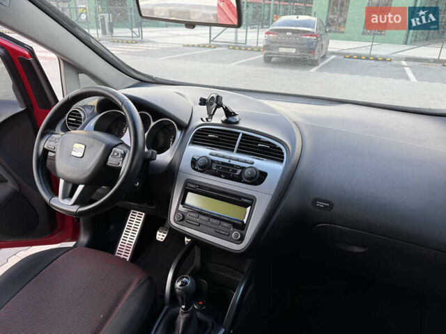 Красный Сеат Altea XL, объемом двигателя 1.39 л и пробегом 199 тыс. км за 5999 $, фото 5 на Automoto.ua