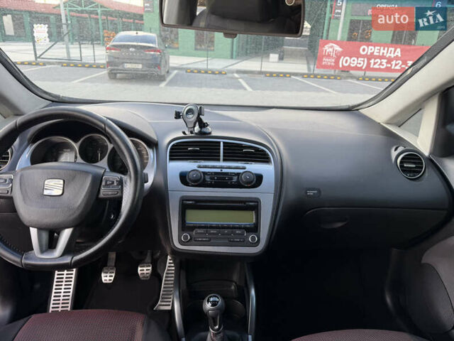 Красный Сеат Altea XL, объемом двигателя 1.39 л и пробегом 199 тыс. км за 5999 $, фото 27 на Automoto.ua