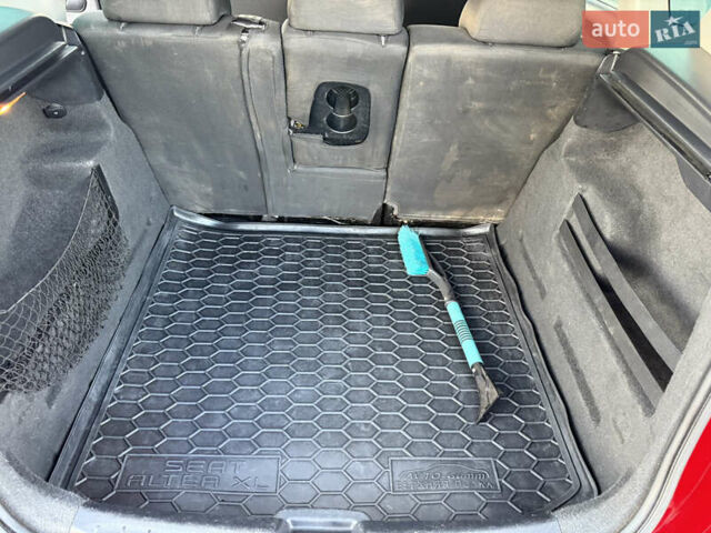 Красный Сеат Altea XL, объемом двигателя 1.39 л и пробегом 199 тыс. км за 5999 $, фото 29 на Automoto.ua