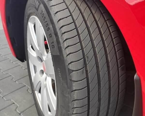 Красный Сеат Altea XL, объемом двигателя 1.6 л и пробегом 142 тыс. км за 10200 $, фото 11 на Automoto.ua