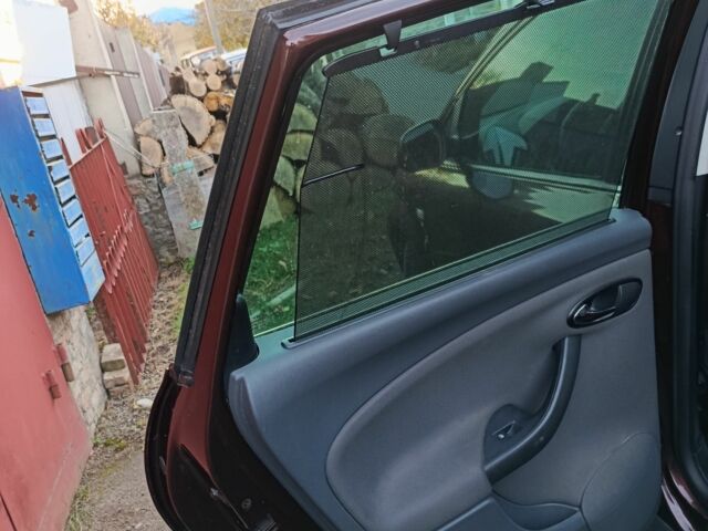 Красный Сеат Altea XL, объемом двигателя 1.4 л и пробегом 243 тыс. км за 4400 $, фото 9 на Automoto.ua