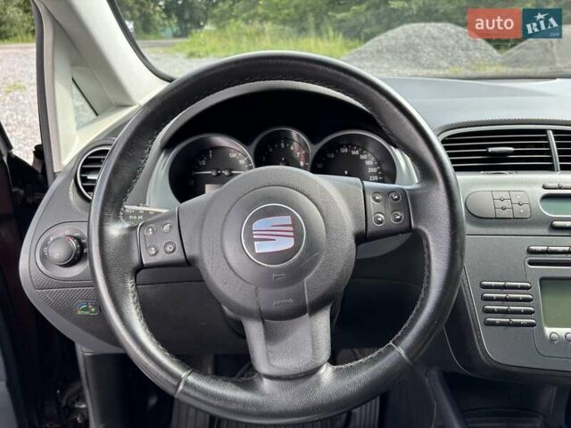 Сеат Altea XL, объемом двигателя 1.6 л и пробегом 248 тыс. км за 6000 $, фото 27 на Automoto.ua