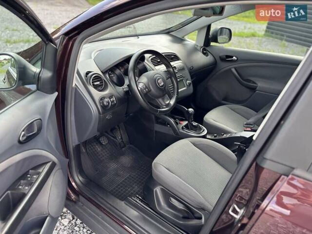 Сеат Altea XL, объемом двигателя 1.6 л и пробегом 248 тыс. км за 6000 $, фото 23 на Automoto.ua