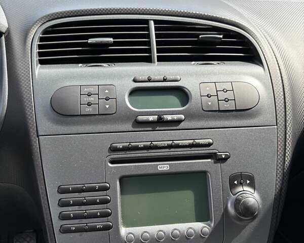 Сеат Altea XL, объемом двигателя 1.6 л и пробегом 248 тыс. км за 6000 $, фото 28 на Automoto.ua