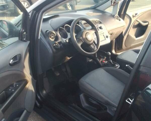 Сеат Altea XL, объемом двигателя 1.6 л и пробегом 190 тыс. км за 6000 $, фото 3 на Automoto.ua