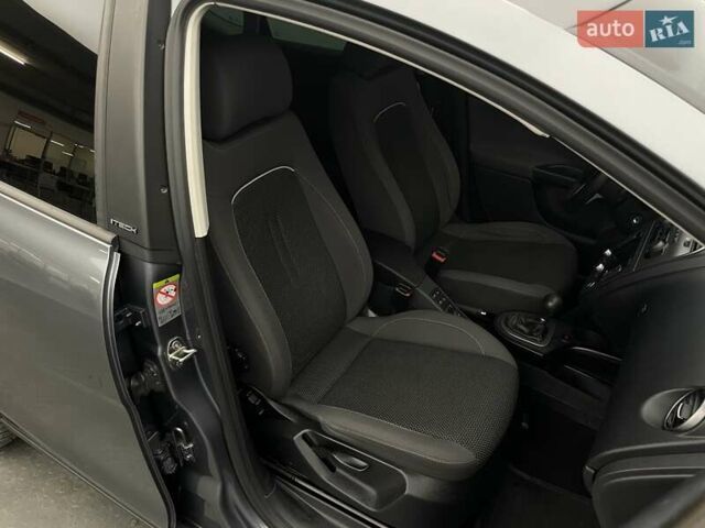 Сеат Altea XL, объемом двигателя 1.6 л и пробегом 212 тыс. км за 9799 $, фото 19 на Automoto.ua