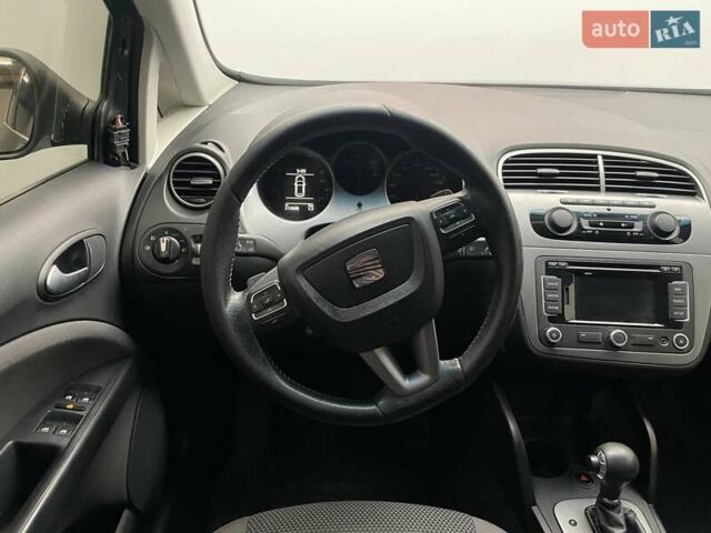 Сеат Altea XL, объемом двигателя 1.6 л и пробегом 212 тыс. км за 9799 $, фото 11 на Automoto.ua