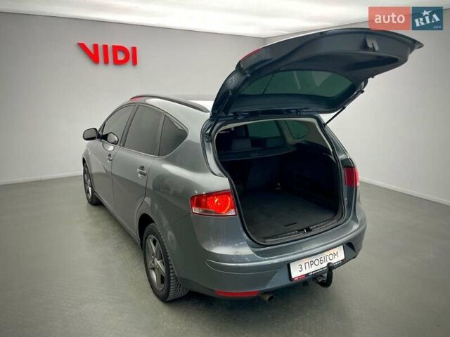 Сеат Altea XL, объемом двигателя 1.6 л и пробегом 212 тыс. км за 9799 $, фото 6 на Automoto.ua